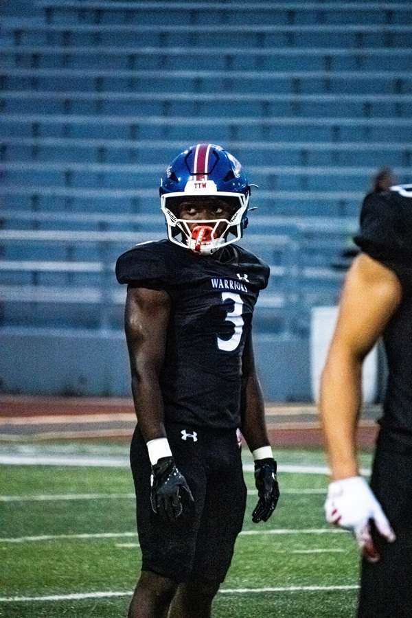 ‘Superstar’ Kalolero sets records with 400 yards